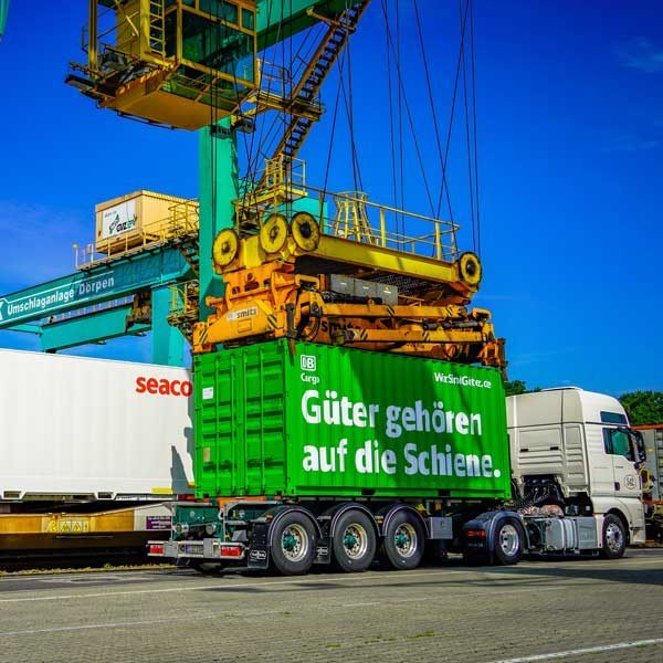 Güter gehören auf die Schiene